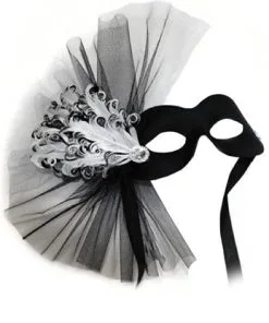 GENERIC Black & White Masquerade Facepiece